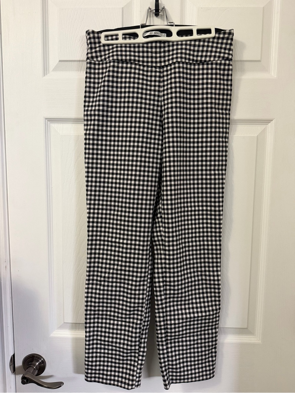 Women's Black and White Gingham Straight-Leg Pants